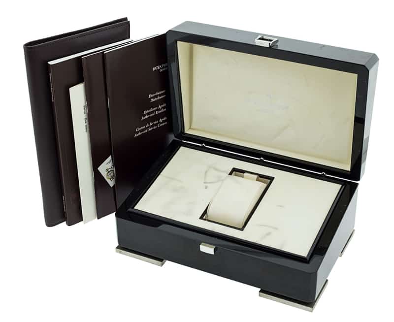 Patek Philippe Calatrava 5296R-001
